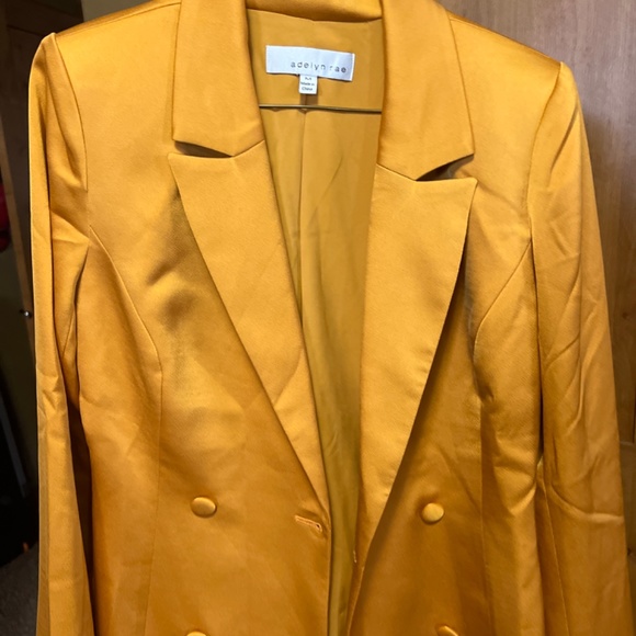 Dress Suit Jacket - Picture 3 of 3